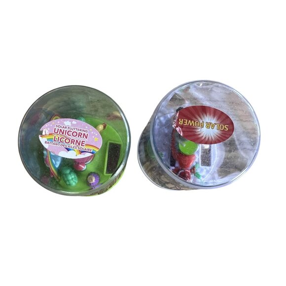 Solar Fluttering Mouse & Unicorn Toys In Plastic Terrarium - Picture 4 of 5